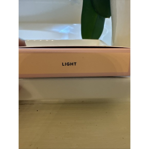 What's Up Beauty Wind Dancers Pressed Setting Powder 9g/ .32 OZ - Picture 2 of 3